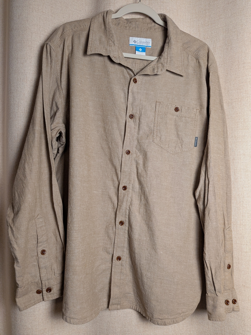 Columbia Men’s XL Tan Cotton Button Down Shirt